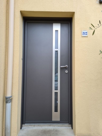 Porte  d’entrée Kline modèle Effigie  Couleur gris 2900 sablé